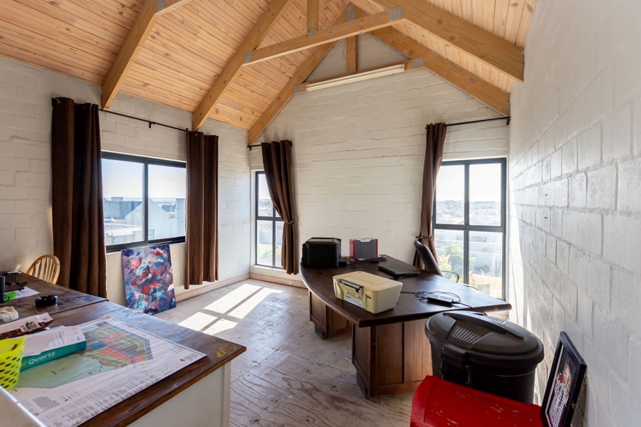 13 Bedroom Property for Sale in Olifantskop Western Cape